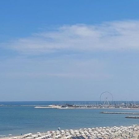 Hotel Alexander Resort Rimini Buitenkant foto